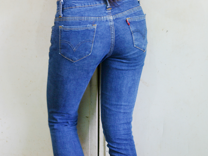 Dress%20Like%20a%20Scene%20Girl%20Step%202.jpg